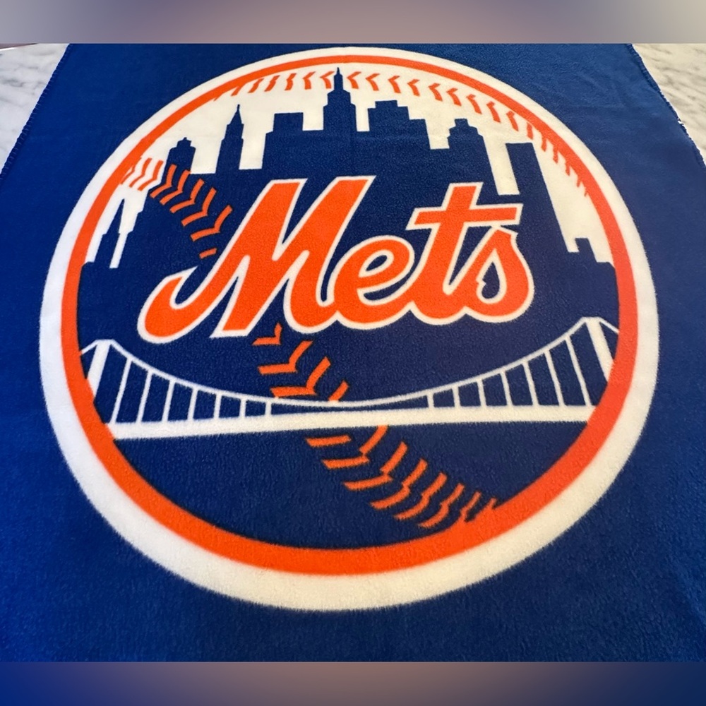 MLB Genuine Merchandise METS Fleece Blanket